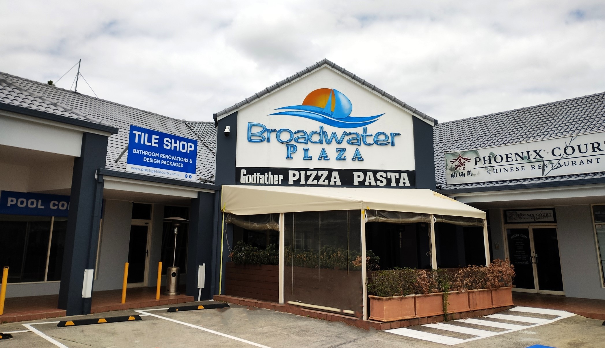 Broadwater Plaza